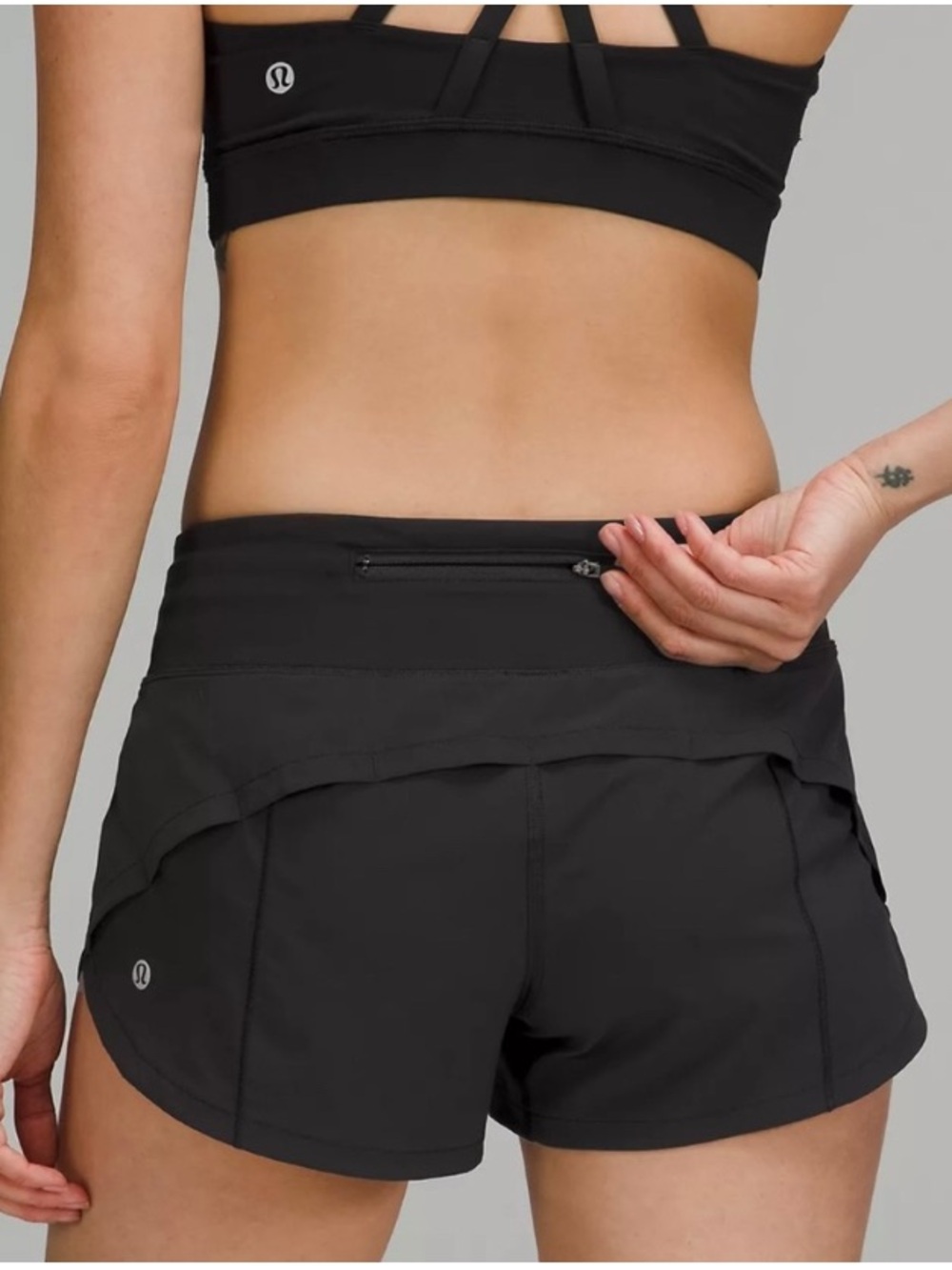 Lululemon Speed Up Shorts in Black - Picture 1 of 4